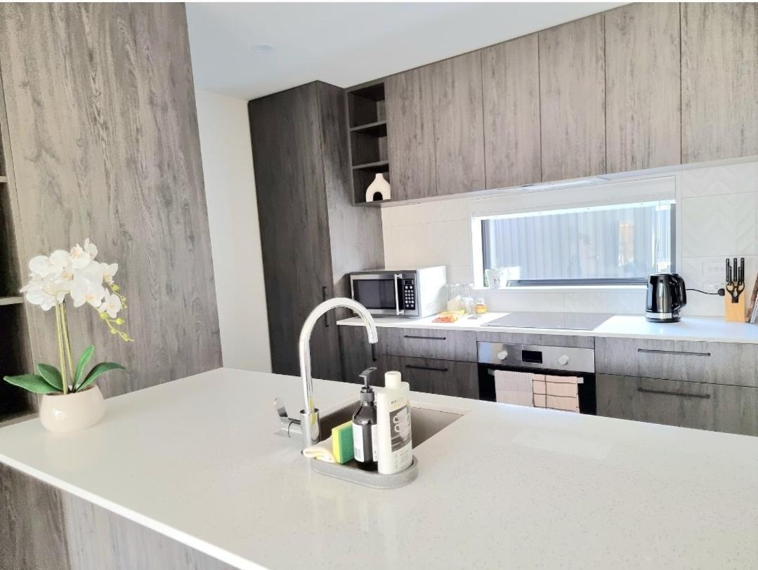 Willa Addington Townhouse With Carpark 8Mins Walk To Hagley Park South Christchurch Zewnętrze zdjęcie